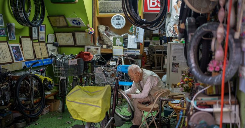 00int-japan-centenarians-bike-lgvp-superjumbo-v3-17621805436001047472188-1762185890185-1762185890447459987948